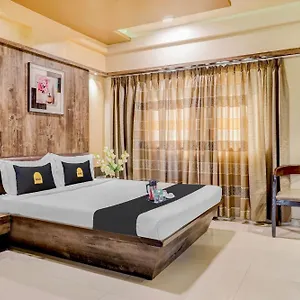 Caves Plaza Near Igi Airport Delhi Hotel